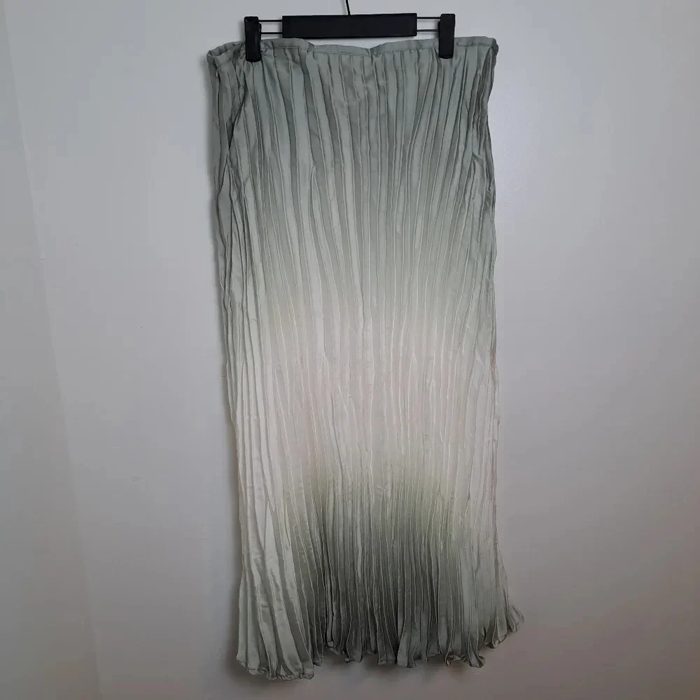 Chico's Green White Satin Accordion 90s Boho Ombre Fairy‎ Maxi Skirt Size XL - Picture 3 of 7